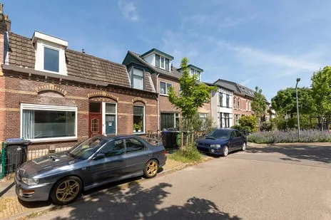 Tussenwoning te koop: Lijsterweg 123, Kleine Driftbuurt Hilversum