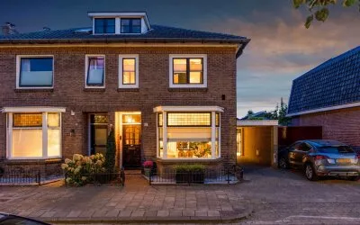 Twee-onder-één-kap te koop: Lijsterweg 42, Hengelo