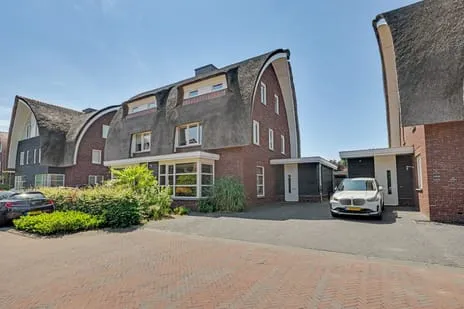 Twee-onder-één-kap te koop: Liliane Brekelmansstraat 25, Vliedberg Vlijmen
