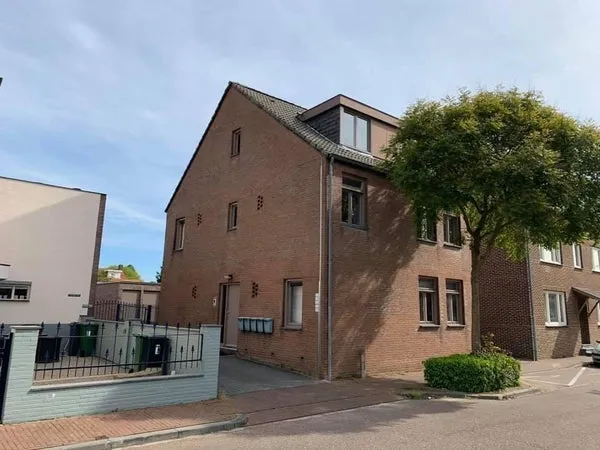 Home for rent: Limburgerstraat, Cadier Cadier En Keer