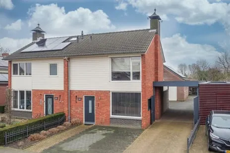 Twee-onder-één-kap te koop: Limburgstraat 19, Provinciebuurt Deurne