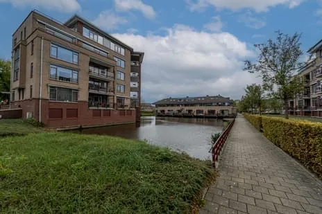 Appartement te koop: Lindehof 8, 's-Gravendeel Woonkern 'S-Gravendeel