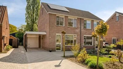 Twee-onder-één-kap te koop: Lindelaan 18A, Diepenheim-Noord Diepenheim