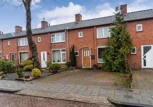Tussenwoning te koop: Lindelaan 28, Winschoten-Bomenbuurt Winschoten