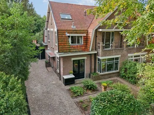 Twee-onder-één-kap te koop: Lindelaan 42, Ede