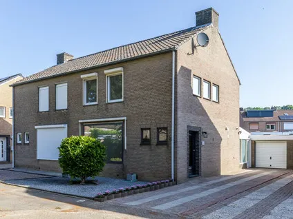 Semi-detached for sale: Lindelaan 78, Oirsbeek Oirsbeek
