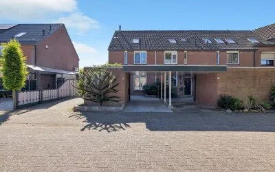 Hoekwoning te koop: Lindengouw 30, Lindengouw, Muidergouw en Peppengouw Almere