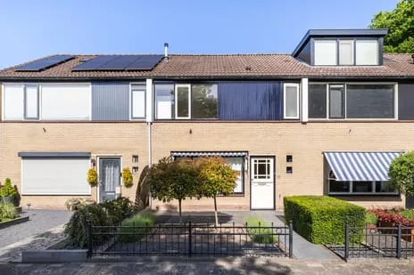 Tussenwoning te koop: Lindenhof 15, Renswoude Renswoude