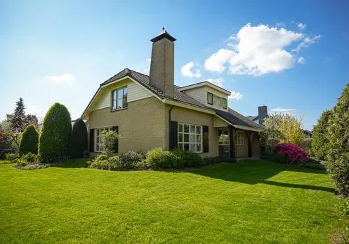 Vrijstaande woning te koop: Lindenlaan 1, Alphen