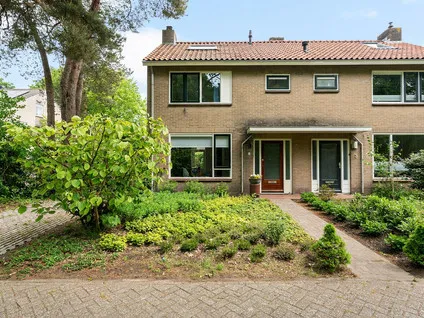 Twee-onder-één-kap te koop: Lindenlaan 1, Maarn-Dorp Maarn
