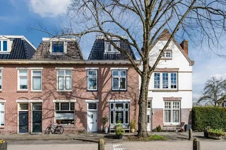 Tussenwoning te koop: Lindenlaan 108, Nassaukwartier en Hout Alkmaar