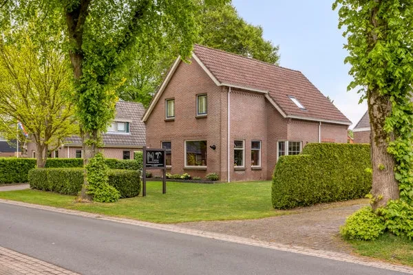 Detached house for sale: Lindenlaan 3, Mussel Mussel