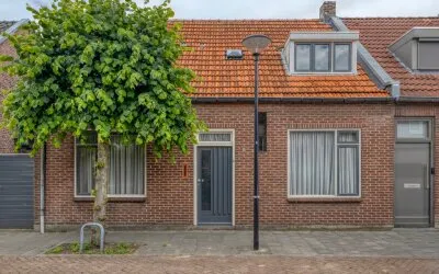 Semi-detached for sale: Lindenlaan 5, Deurne Centrum Deurne