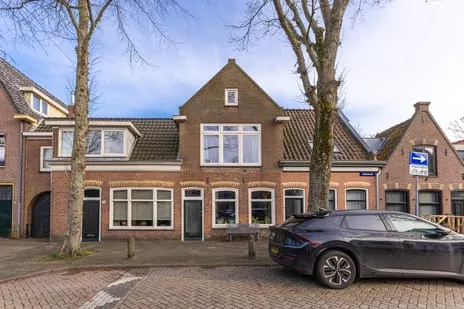Tussenwoning te koop: Lindenlaan 76, Nassaukwartier en Hout Alkmaar
