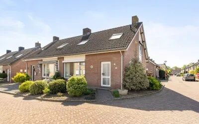 Semi-detached for sale: Lindenstraat 2, Maasbree-centrum Maasbree