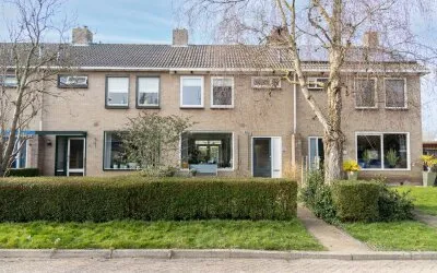 Tussenwoning te koop: Lindenstraat 33, Abbekerk Centrum Abbekerk