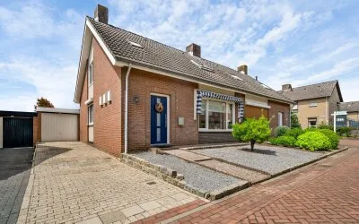 Semi-detached for sale: Lindenstraat 4, Maasbree-centrum Maasbree