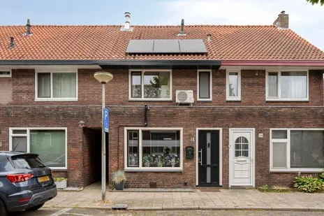 Terraced house for sale: Lindenweg 18, Tichelwerk Hengelo