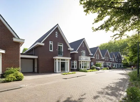 Tussenwoning te koop: Lindeparklaan 7, omg. De Lind/Kerkstraat Oisterwijk