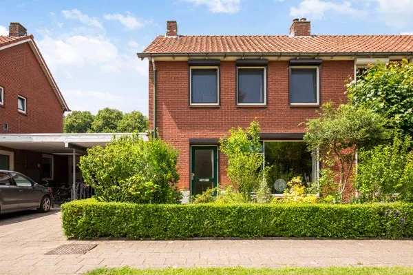 Corner house for sale: Lindestraat 8, Broekdijk Lichtenvoorde