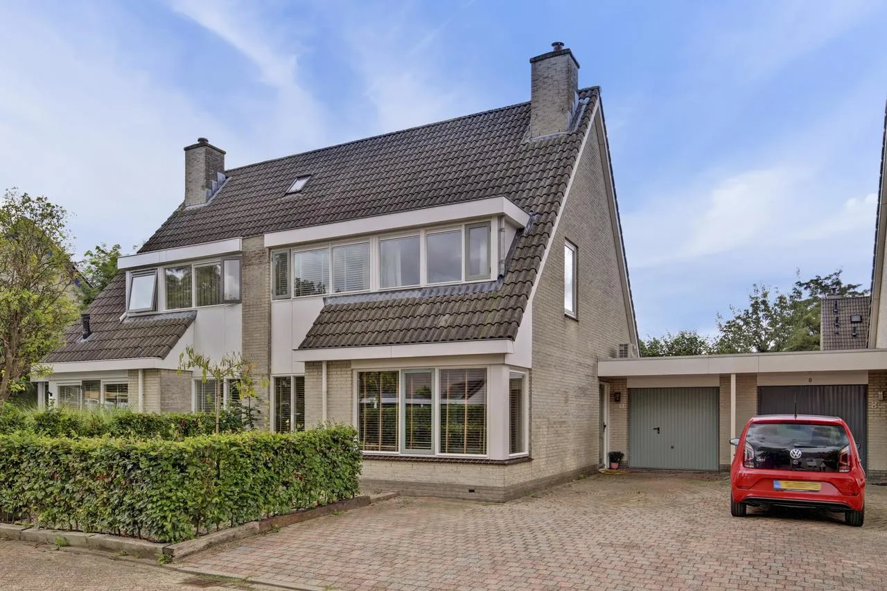 Tussenwoning te koop: Linge 10, Wijk Bij Duurstede