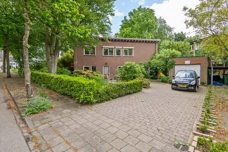 Vrijstaande woning te koop: Lingedijk 142, Tricht Tricht