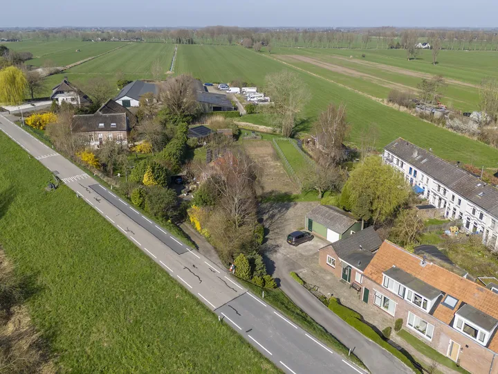 Twee-onder-één-kap te koop: Lingedijk 179, Oosterwijk