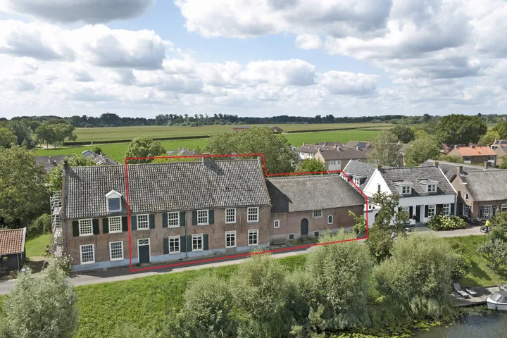 Twee-onder-één-kap te koop: Lingedijk 82, Acquoy Acquoy
