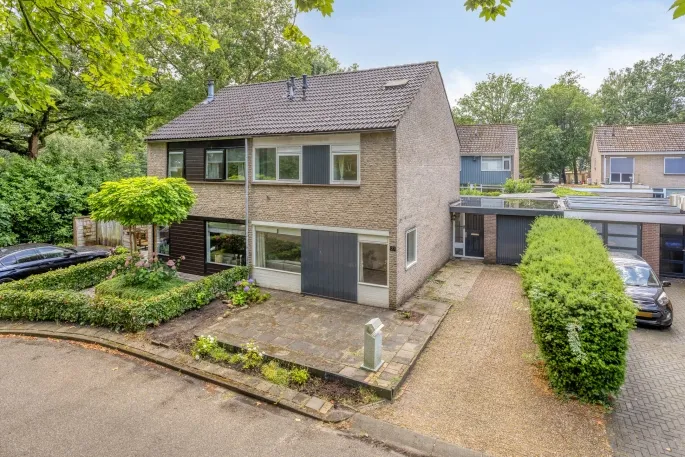 Tussenwoning te koop: Lingestraat 27, Assen