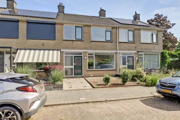 Tussenwoning te koop: Lingestraat 40, Bolnes Ridderkerk