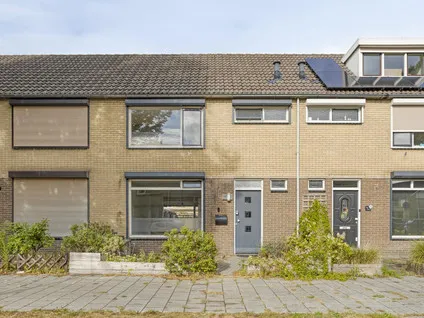 Tussenwoning te koop: Lingestraat 73, Zeldenrust Terneuzen