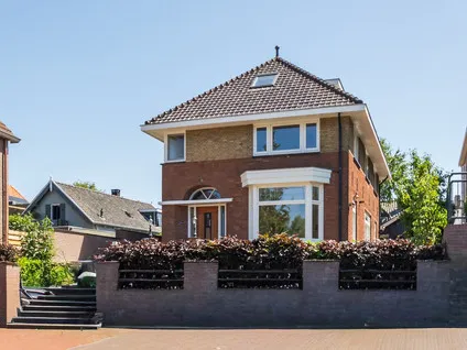 Vrijstaande woning te koop: Lingewal 10, Heukelum Oude Kern Heukelum