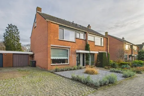 Hoekwoning te koop: Liniestraat 61, Linie Hulst