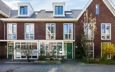Tussenwoning te koop: Linksbuitenstraat 24, Kudelstaart Kudelstaart