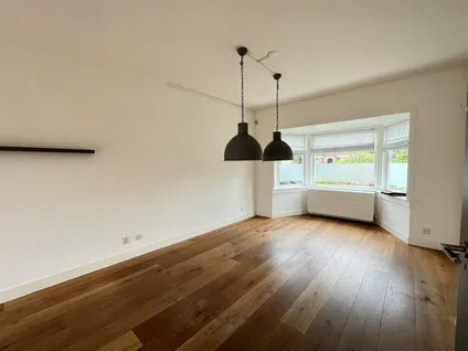 Hoekwoning te huur: Linnaeuslaan 37, Tuindorp en Van Lieflandlaan-West Utrecht
