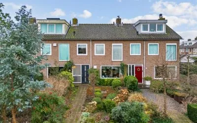 Tussenwoning te koop: Linnaeuslaan 86, Stommeer Aalsmeer
