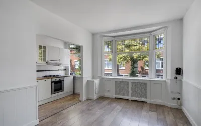 Apartment for sale: Linnaeusstraat 164, Laakkwartier-Oost 'S-Gravenhage