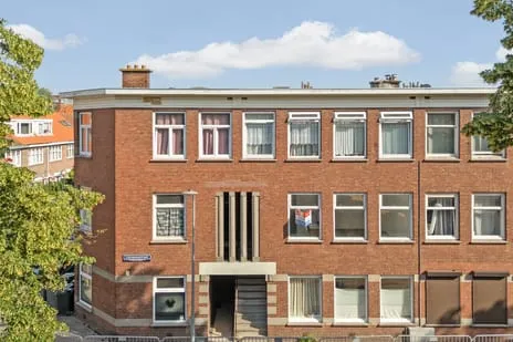 Apartment for sale: Linnaeusstraat 61, Laakkwartier-Oost 'S-Gravenhage