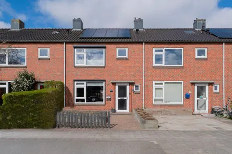 Tussenwoning te koop: Linthorst Homanstraat 7, Luchiesland Zuid Assen