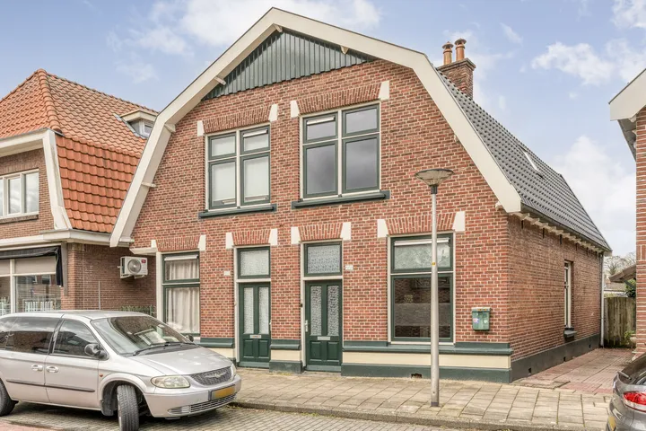 Twee-onder-één-kap te koop: Lipperkerkstraat 295, Enschede