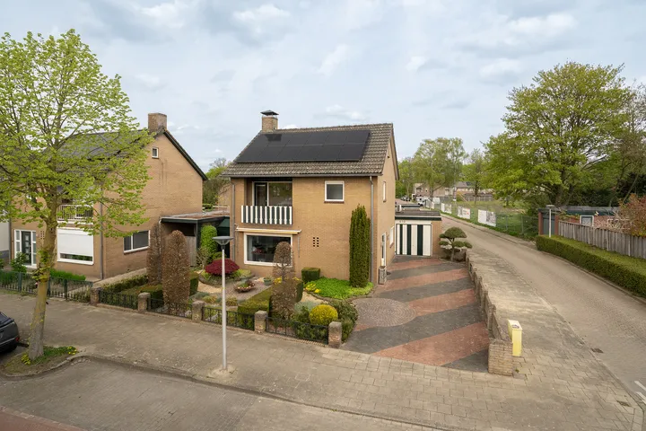 Vrijstaande woning te koop: Lipperkerkstraat 419, Velve-Lindenhof Enschede