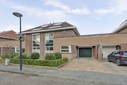 Koopwoning: Lire 23 in Dronten - €465.000 - 162m²