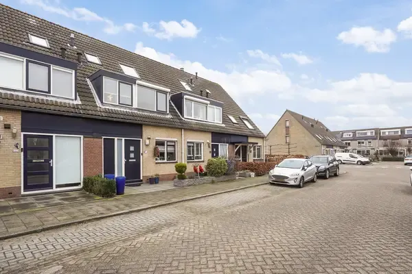 Tussenwoning te koop: Lisdodde 13, Maasland