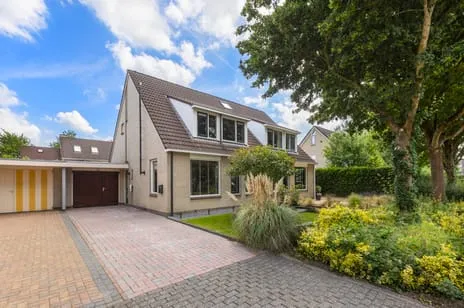 Terraced house for sale: Lisdodde 14, Zuidhorn Zuidhorn