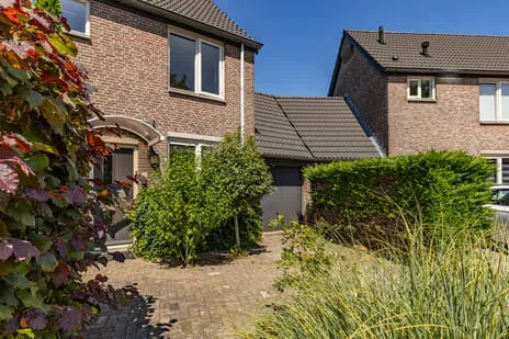 Tussenwoning te koop: Lisdodde 16, De Zoom Soest