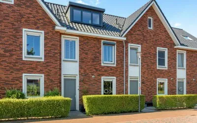 Tussenwoning te koop: Lisdodde 22, Veenderij Veenendaal
