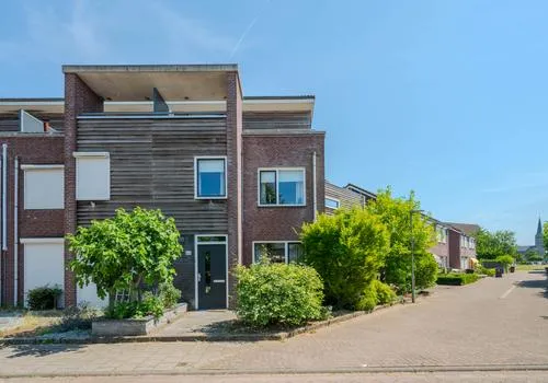 Tussenwoning te koop: Lisdodde 66, Maasveld II Tegelen