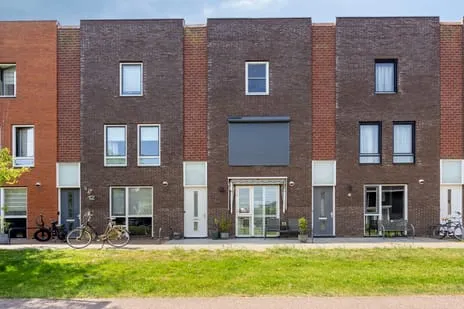 Tussenwoning te koop: Lissabonhaven 11, Europa Purmerend
