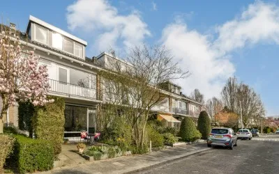 Tussenwoning te koop: Lisztlaan 25, Rotterdam