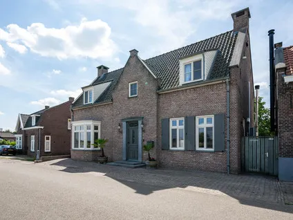 Vrijstaande woning te koop: Lithse Dijk 96, Lith Lith